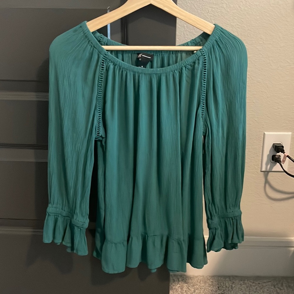 Off the shoulder long sleeve